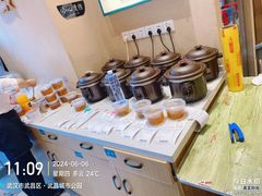 -饭橘汉江码头·乡野土菜馆(静安路店)