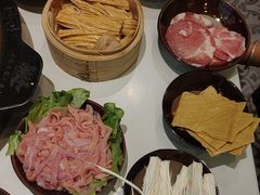 -卤校长老火锅(杨家坪直营店)