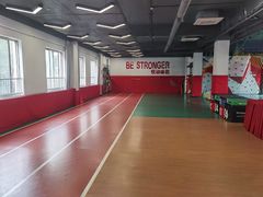 -悦动体能篮球羽毛球网球(三里河店)