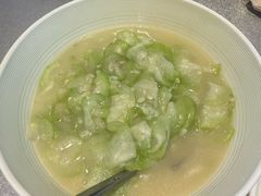 -有红鸡毛店·川菜(建设路店)