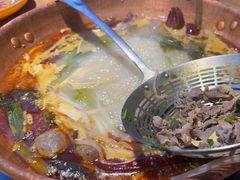 -洱火云南酸菜牛肉火锅(石景山当代商城店)