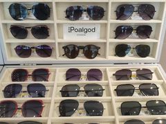 -博士眼镜(东莞东湖花园店)