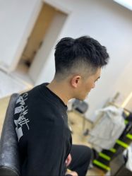 -尤司男士国潮理发馆