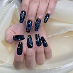 -美斯洛美甲美睫连锁店