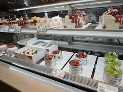 -花花卷卷·鲜食蛋糕(静安久光百货店)