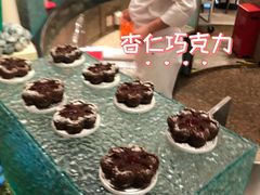 -咖啡苑自助餐厅·中国大饭店