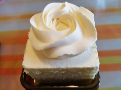 -红宝石·鲜奶小方·海派西点房(万航店)