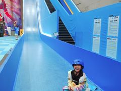 -超时空蹦床团建·VR潮玩运动娱乐·生日派对游乐园(金桥店)