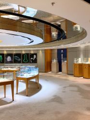 -北京七彩云南翡翠珠宝旗舰店(月坛店)