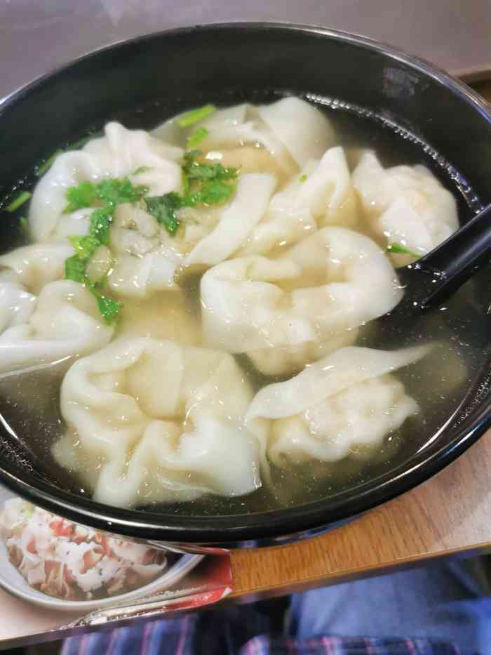 满宝馄饨(hrb西兴街店)-"对满宝特别无语,先去的万达店,进店告诉我.