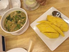 -J Daeng Seafood