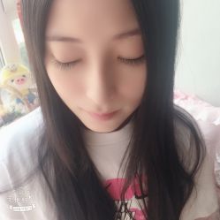 -爱美睫美甲会馆