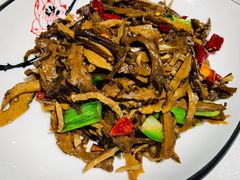 烟笋炒肉丝-俏湘私房菜(国贸店)