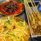 这家老板也太帅了吧…