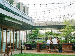 -ROAST coffee & eatery