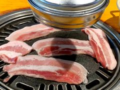 精品牛五花-唯成•韩国炭火烤肉 유성고기