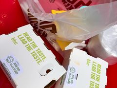 -BHC炸鸡(明洞总店)