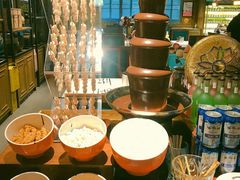 自助调料区-领鲜活海鲜榴莲自助火锅(东门店)