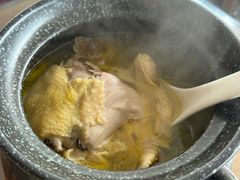 崂山泉水鸡-崂山水果园农家宴(泉水鸡店)