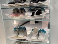 -福奈特洗衣洗鞋(宝华广场店)
