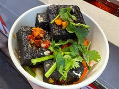 -黑色经典臭豆腐·湖南特产(步行街店)