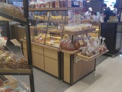 面包甜点陈列柜-山崎面包(苏州中心店)