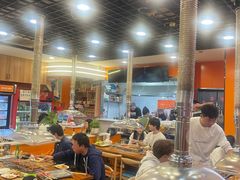 -哈尔滨小酒馆·鲜肉现穿自助烧烤(康新花园店)