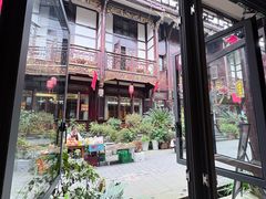 -华冠悠岚·庭院餐厅(青城后山店)