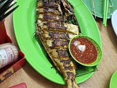 -明记烧鱼美味店