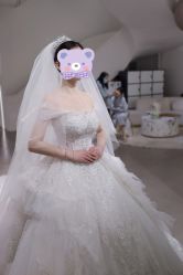 -艾米丽婚纱礼服