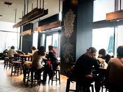大堂-星巴克(七宝领展广场1F店)