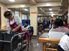 大堂-亨利烧烤(理想山店)