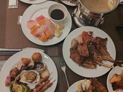 -飨食汇全日制餐厅·昆山皇冠假日酒店(九方店)