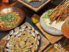 -何师烧烤Pro ·江湖川菜·小龙虾·精酿(太古里旗舰店)