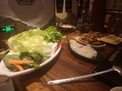 -老牌坊云南鱼豆花火锅(哈西万达店)