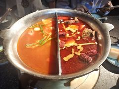 -湊湊火锅·茶憩(新中关购物中心店)