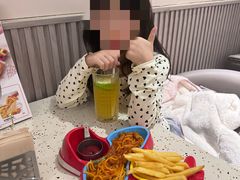 小不点儿童餐-必胜客(宝能太古城店)