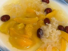 -锅老头海鲜铁锅炖