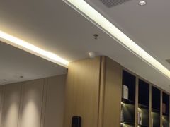 -雲宜贵宾舍酒店(深圳龙东地铁站店)