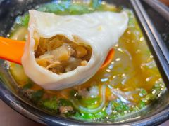 三丁蒸饺-大龙汤包