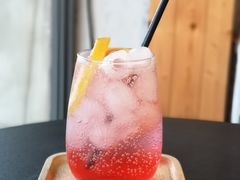 红玫瑰西柚气泡水-251#coffee roasters(沿河东路店)