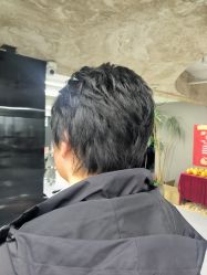-宫铭烫发染发接发店