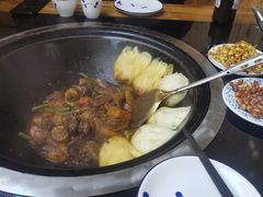 -东北铁锅炖鱼·大鹅·小鸡·排骨(五塔寺广场店)