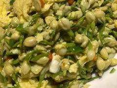 -香巴拉云南餐厅(华莱坞店)