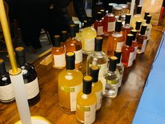 -银米·云南传统过桥米线(双廊黑金冠店)