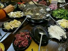 -乡土黄·鲜牛肉火锅·小龙虾(兴业街店)