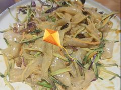 -闯关东东北农家菜(崂山石老人店)