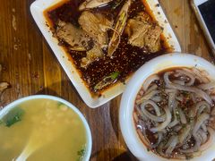 -朱大嘴肥肠血旺(福字街店)