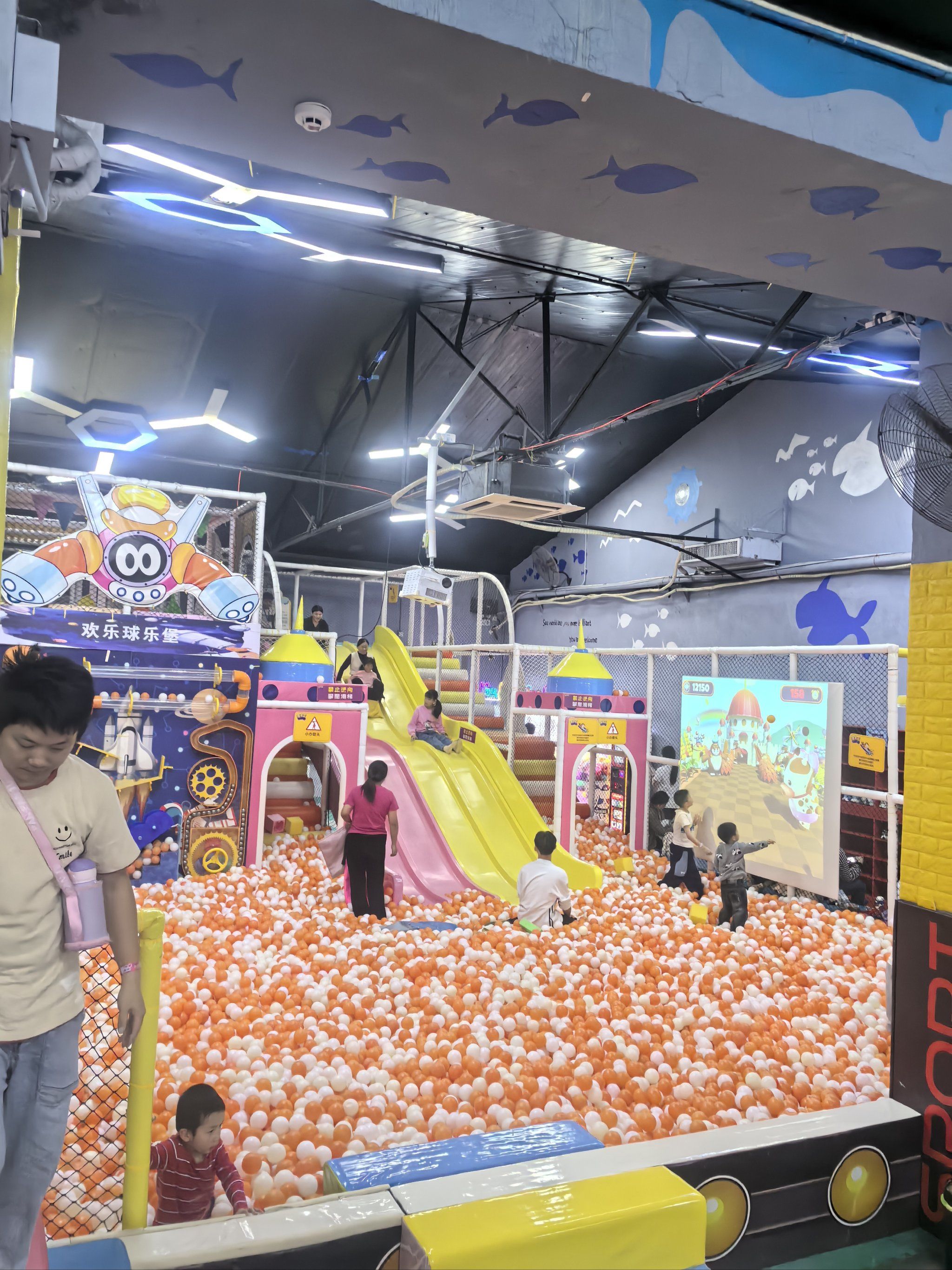 0元玩转这座城#蹦蹦床#溜娃好去处#人