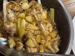 石锅牛蛙-新白鹿餐厅(百联中环店)